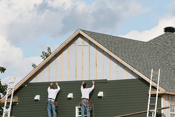 Professional Siding Contractor technician working in Fayetteville, OH